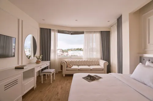 Nature Hotel - Pham Hong Thai