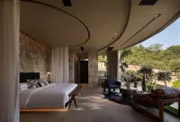 Wutong Jiuli · Art Courtyard-Style Hotel (Wanning Shimei Bay)