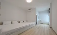 Konmek Poolvilla - Pool