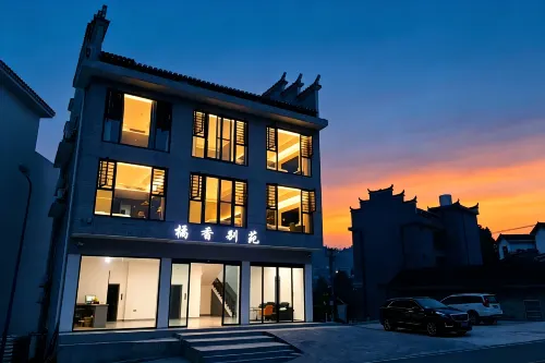 Orange-Scented Villa - New