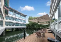 YE BO DONG FANG HOTEL QUFU