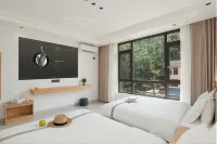 Wangxian · Lejia Xiju | LeJia · Stream · Hideaway Homestay (Wang Xian Gu Scenic Area) - Bjergudsigt