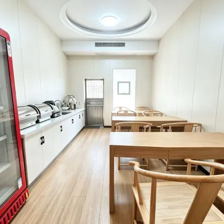 Manbo Zhi Hotel
