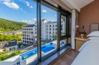 Putuo Mountain Qiyingyue · Zijin Xing She Swimming and Vacation Stay (Puji Temple Branch) - Kolam Renang
