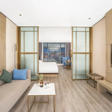 Dongfang Lizhi Hotel (Chengdu Chunxi Road Taikoo Li)