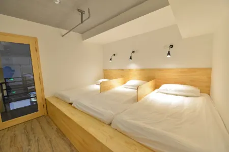 The Pagoda Light Hotel