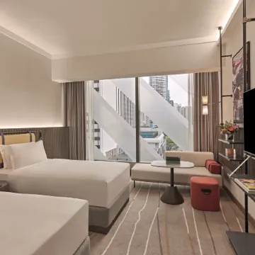Pullman Singapore Orchard Отели рядом с достопримечательностью «Торговый центр The Paragon»