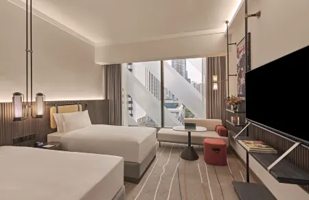 Pullman Singapore Orchard Отели рядом с достопримечательностью «Block 18 HDB Dover Crescent»