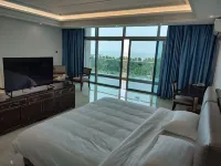 Longhai Hotel (Xuwen Hai'an Xingang wharf store)