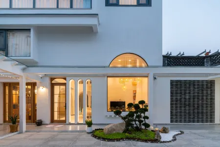 Wuyuan Shanyuexun Hotel Отели рядом с достопримечательностью «Wuyuan Xi Yuan»