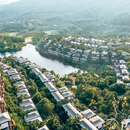 Naxiangshan Rainforest Resort Hotel (Baoting Yanoda Store)