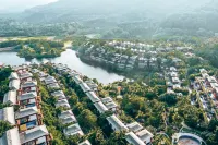 Naxiang Mountain Rainforest Resort Hotel (Baoting Yanuoda) Hotel di Baoting Li and Miao Autonomous County