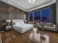 Elysee Sky Hotel (Chongqing Jiefangbei Hongyadong Store) Hotels in Chongqing