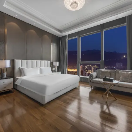 Elysee Sky Hotel (Chongqing Jiefangbei Hongyadong Store)