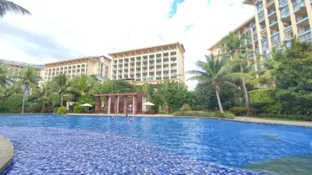 Zhong Zhou International Hotel Отели рядом с достопримечательностью «Tianyazhen»