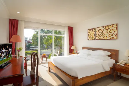 Sala Siem Reap Hotel Отели рядом с достопримечательностью «Puthan Nokor Reach Thorm Meta Pagoda»