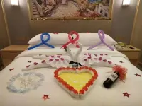 維也納國際酒店（柳州高鐵站柳南萬達廣場店） 鄰近柳州動物園-自控飛機的酒店