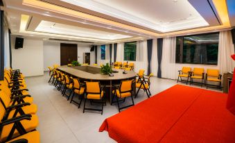 Pingjiang Daxuchong B&B Inn