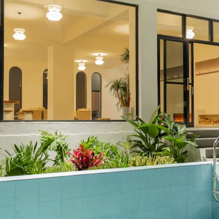 45° Yuankuang Hot Spring Homestay (Eryuan Niujie Branch)