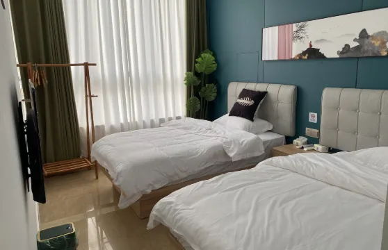 華燈初上民宿（百安海灘店）