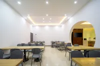 City Riverview Hotel (Guilin North High-speed Railway Station Wanda) - 2 ดาว