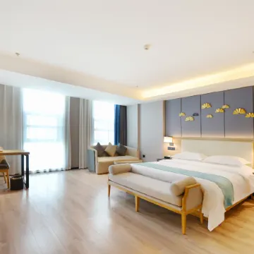 H Hotel (Wanda Plaza Chifeng University Store)
