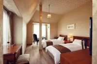 Auberge French no Mori Hotels in Awaji