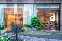 Zhuzhou Resort Hotel (Zunyi Xinpu New District Linda Food Street Store)