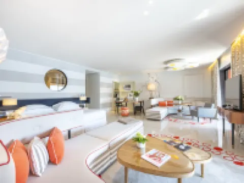 Monte-Carlo Beach Hotels in Roquebrune-Cap-Martin