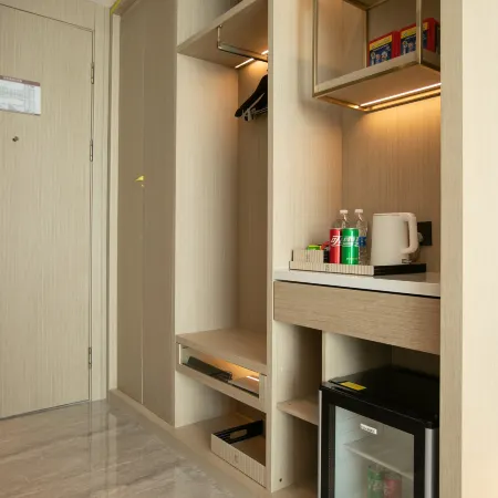 Peninsula Impression Smart Hotel (Longkou High-speed Railway New Area Branch)