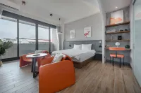 LONG STAY HERE - balcony