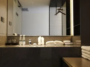 Qingyang Phoenix Hotel