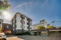 Yishen Boutique Hotel (Safari Park) Hotels near Shanghai Wild Animal Park