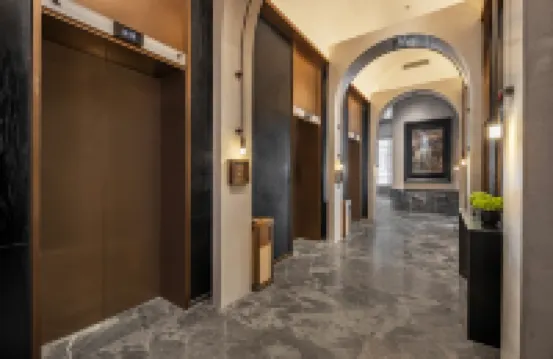 長沙嶽麓華美達酒店（洋湖濕地地鐵站店）