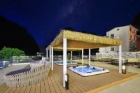 Miao Zai Shan Ye resort hotel (Yangshuo Yulong River Qian Gu Qing Branch) - โรแมนติก