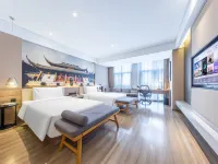 Atour Hotel (Nanjing Xianlin University City Shengchuangyuan) Hotels near Qi Xia Mountain