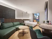 Yuexiang Huanpeng Hotel (Jingkai Wanda Plaza High-speed Railway Station) Hotels in Ürümqi