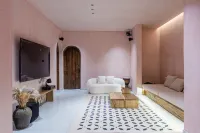 MOUNTAIN SIDE | MARE NUBIUM