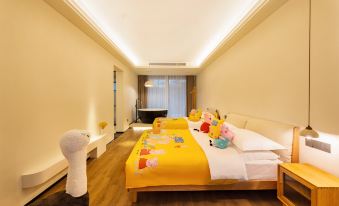 Hengdian Manduo Huaqi Meishu (Hengdian World Studios Pedestrian Street Store)