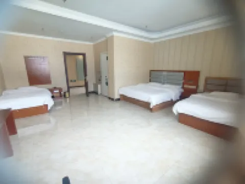 Longyun Hotel