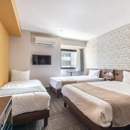Hotel Sanrriott Osaka Hommachi Отели рядом с достопримечательностью «Конференц-центр MyDome OSAKA»