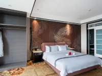 Century Pinyuan Hotel (Wal Mart store of the municipal government) Hotels in Pengzhou