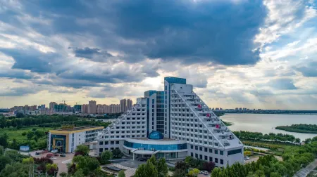 HENG SHUI BI SHUI WAN HOTEL Отели в г. Чжаосян