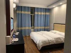 Lancang Hongsheng Hotel