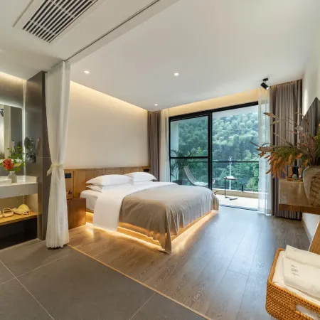 Southern Sichuan Bamboo Sea Yun Ying Gu · Private Hot Spring Homestay