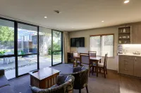 Garden Court Suites and Apartments Hotels in 