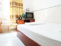 Zhenxing Hotel