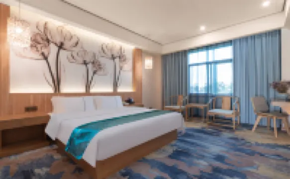 Fairyland Shangpin Hotel (Ruili Duobao City)