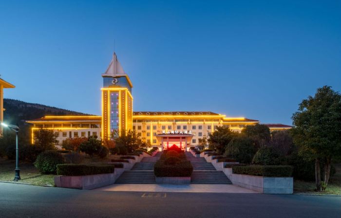 Fengshan International Hotel