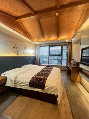 Jtour Inn Hotel (Shanghai University) Hotels near Shanghai Bangde College